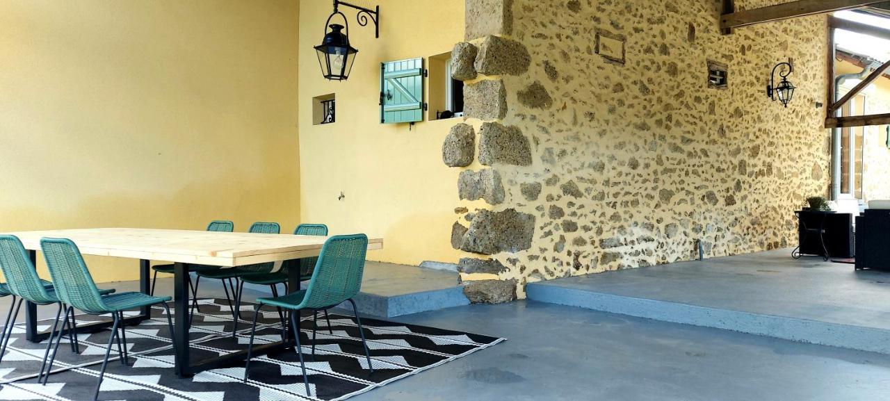 Maison D'Hotes Le Courty Blousson-Sérian エクステリア 写真